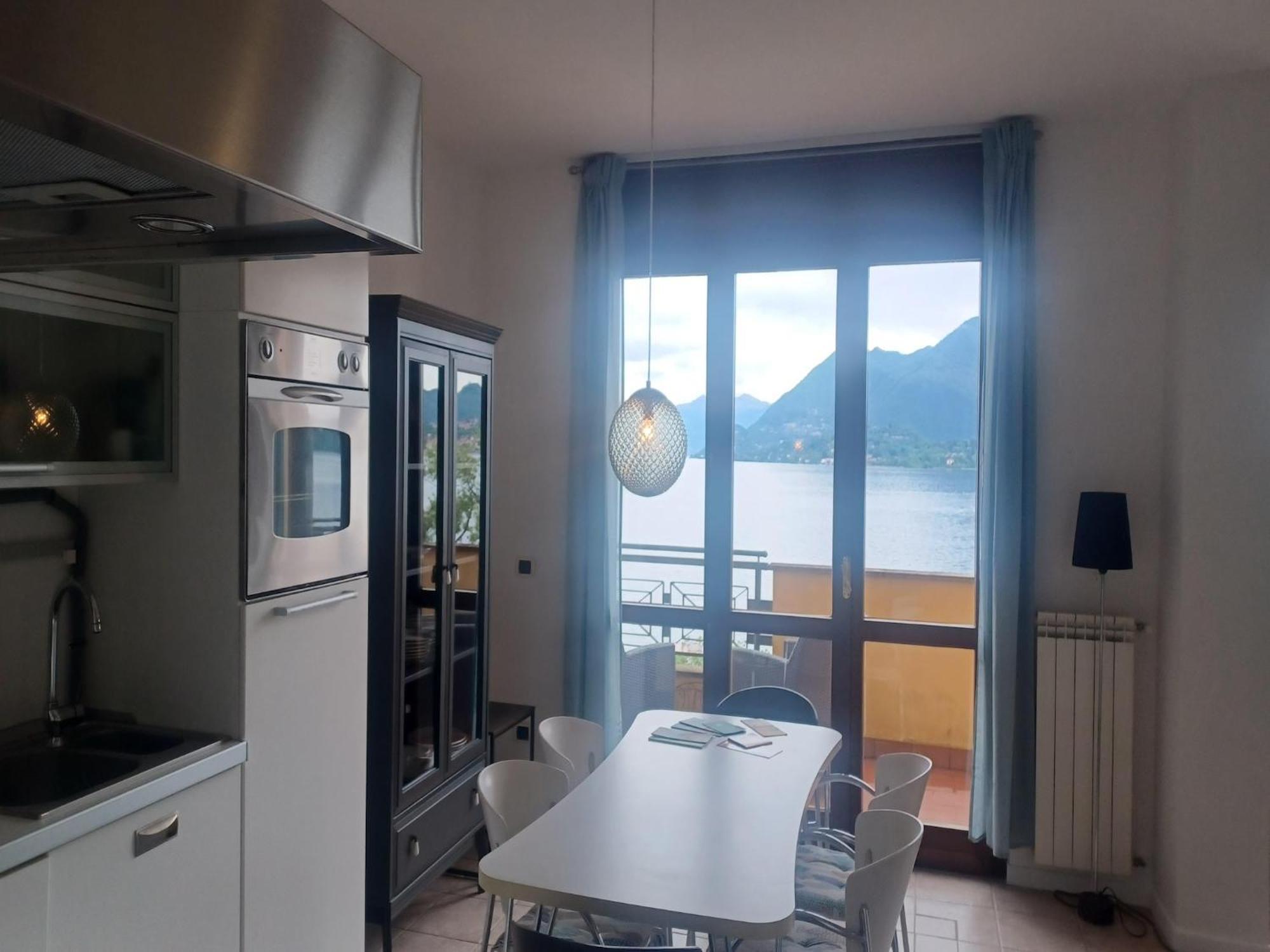 Holiday home With Terrace And Stunning View Stresa