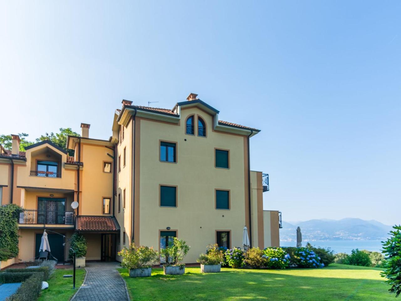 With Terrace And Stunning View Stresa